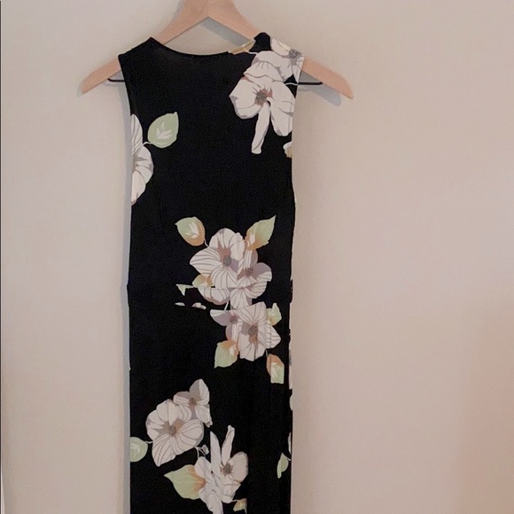 Leith Black Floral MIDI Dress - Picture 8 of 9